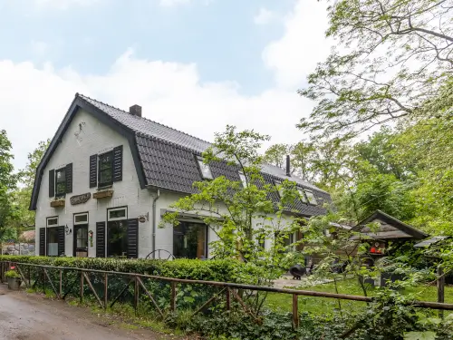 Sfeervol vakantiehuis aan de rand van de bossen