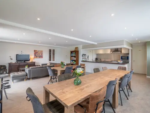 Gezellige accommodatie met BBQ en pizza-oven