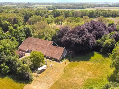 Exclusief vakantiehuis met binnenzwembad, sauna en whirlpool