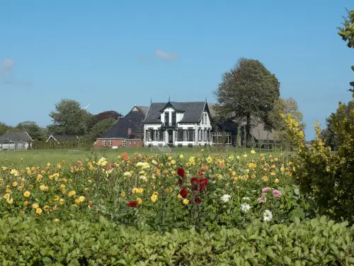 Exclusief vakantiehuis met privé binnenzwembad, bubbelbad & sauna