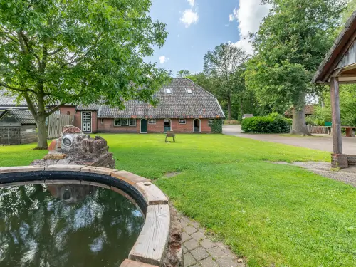 Groepsverblijf + hottub, kampvuur, sauna & speelschuur