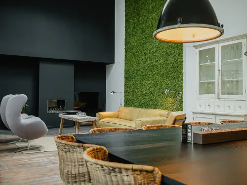 Luxe vakantiehuis met grote tuin, hottub & overkapping
