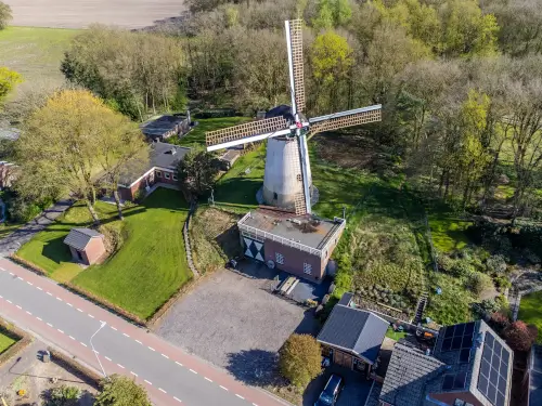 Bijzonder overnachten in een molen nabij groene omgeving