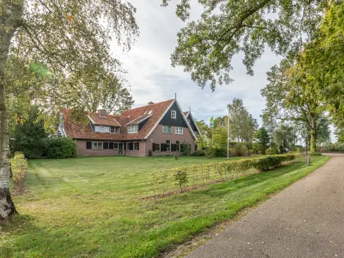 Familie verblijf in een landelijke omgeving