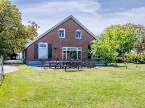 Gezellige vakantieboerderij met sportveld & trampoline