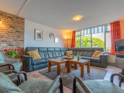 Gezellige vakantieboerderij met sportveld & trampoline