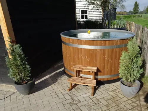 Boerderij met recreatieruimte, grote tuin & veranda