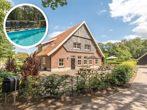 Luxe vakantiehuis met buitenzwembad, sauna & overdekt terras