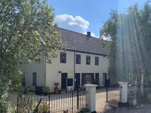 Nieuw - Groepsaccommodatie met open haard en kampvuurplek