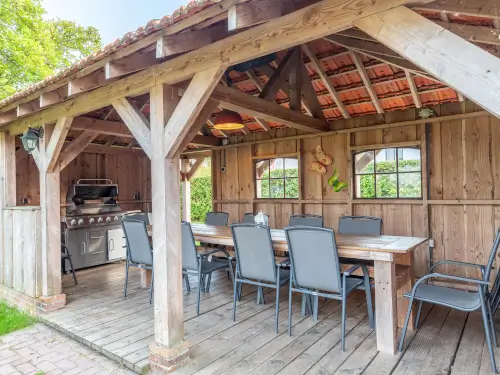 Vakantiehuis met buitenkeuken en panoramisch uitzicht