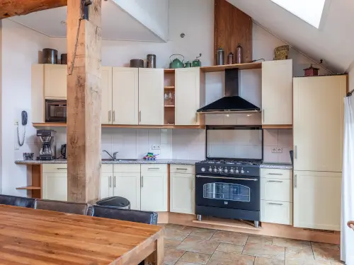 Vakantiehuis met sauna & grote speelweide