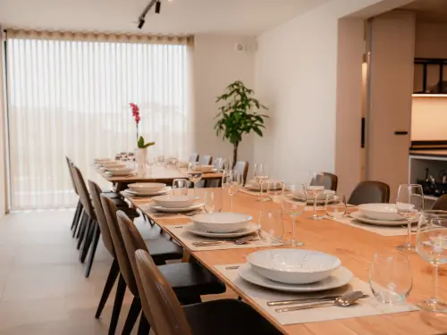 Stijlvol vakantieadres met 8 slaapkamers en tuin