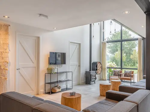 Luxe familiehuis met recreatieruimte en bioscoop