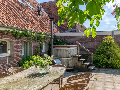 Familiehuis met hottub, verwarmde speelschuur & pizza oven