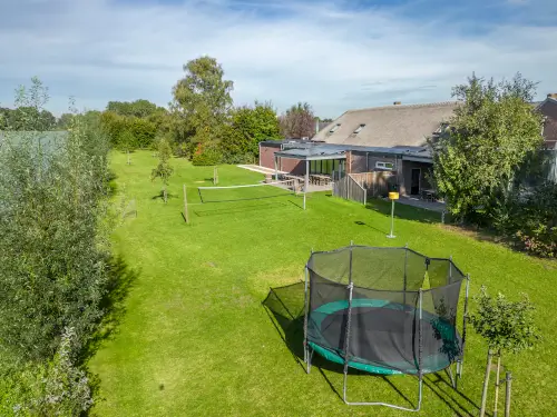 Oude boerderij verbouwd tot luxe familiehuis
