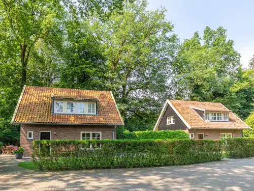 Volop privacy door de 2 naast elkaar gelegen vakantiehuizen