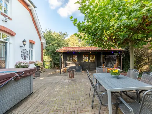 Ruime vakantievilla met sfeervolle vertrekken en wellness