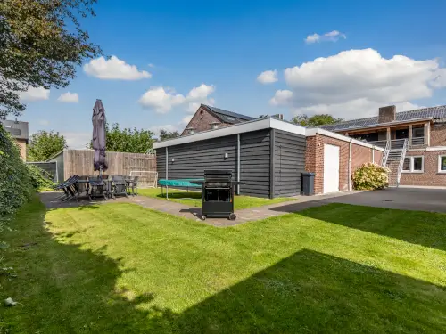 Modern vakantiehuis met schitterend uitzicht op het kanaal