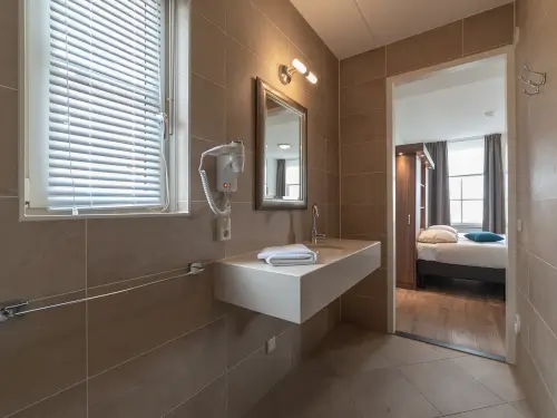 Twee luxe familiehuizen nabij het strand