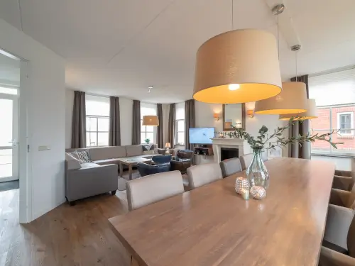 Twee luxe familiehuizen nabij het strand