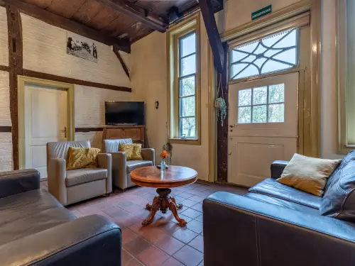 Hoeve + 4-persoons vakantiehuis in unieke omgeving
