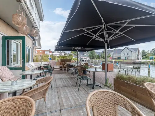 Luxe familie accommodatie aan het water, nabij het IJsselmeer