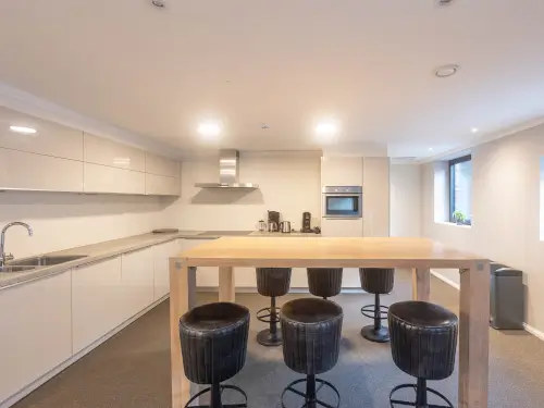 Sfeervolle benedenwoning met privé-kamers