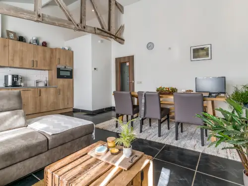 6 appartementen + groepsruimte in Limburg