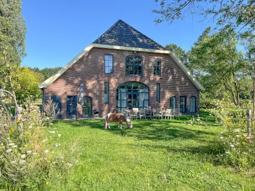 Boerderij + appartement op landgoed