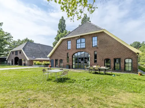 Boerderij + appartement op landgoed