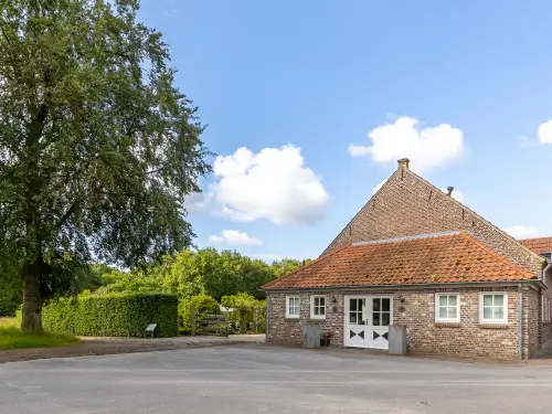 Sfeervol groepshuis + appartement nabij uitgestrekt bos
