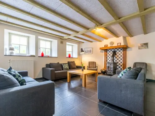 Sfeervol groepshuis + appartement nabij uitgestrekt bos